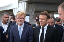 Emmanuel Macron accompagné du ministre de l'Agriculture, Marc Fesneau.